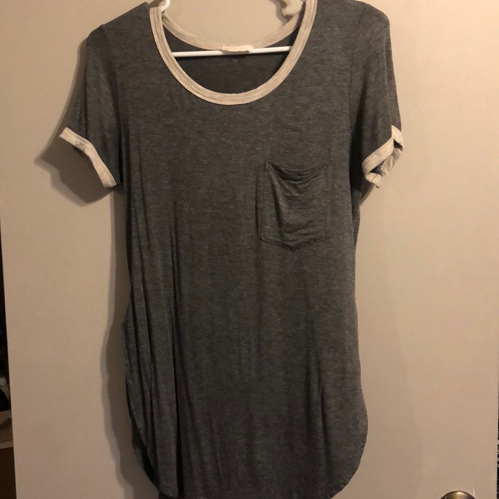 Rainbows & Cupcakes Grey flow tee